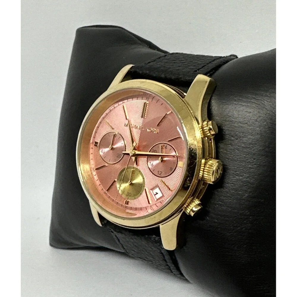 Michael Kors Runway MK6161 Womens Black Leather Strap Analog Quartz Watch HME550